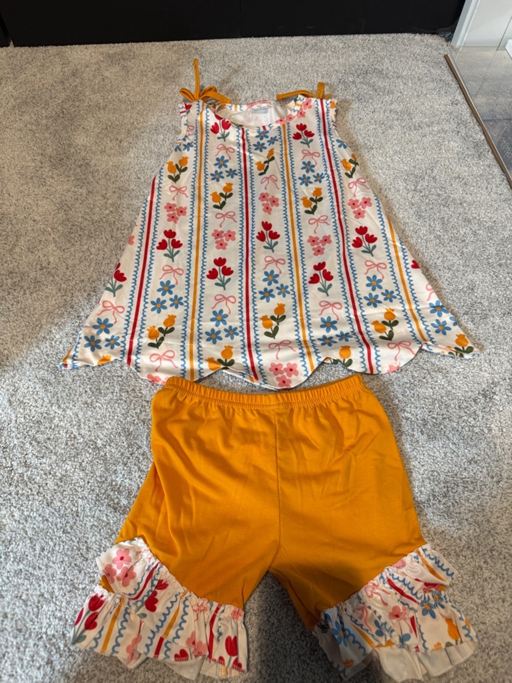 Girls' Floral Stripe Yellow & White Matching Set